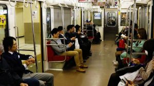 Kebiasaan Unik Orang Jepang Yang Mungkin Mengejutkan Anda
